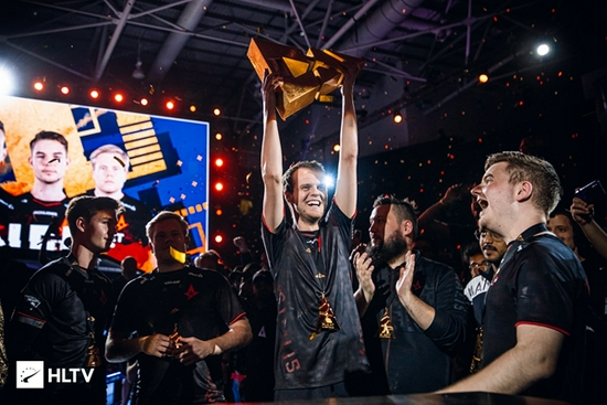 电竞行业选材之路引发热议